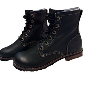 Sketchers Women’s Black Boots Size 7.5 Lace Up White Stitching NEW